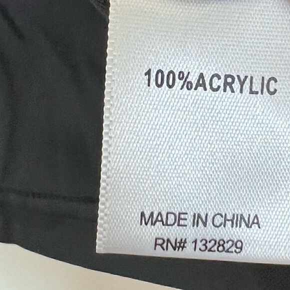 Lovers + Friends Gerona V-Neck High-Low Sweater in Magenta Glitter - Picture 8 of 8